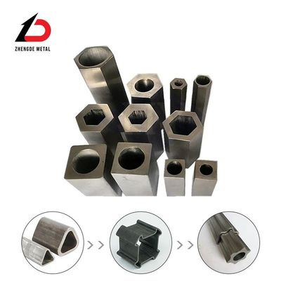 1020 Q355 Q195 Q235 Acciaio al carbonio triangolo esagonale pentagonale tubo di acciaio senza saldatura / laminato a caldo / lucidato a forma speciale